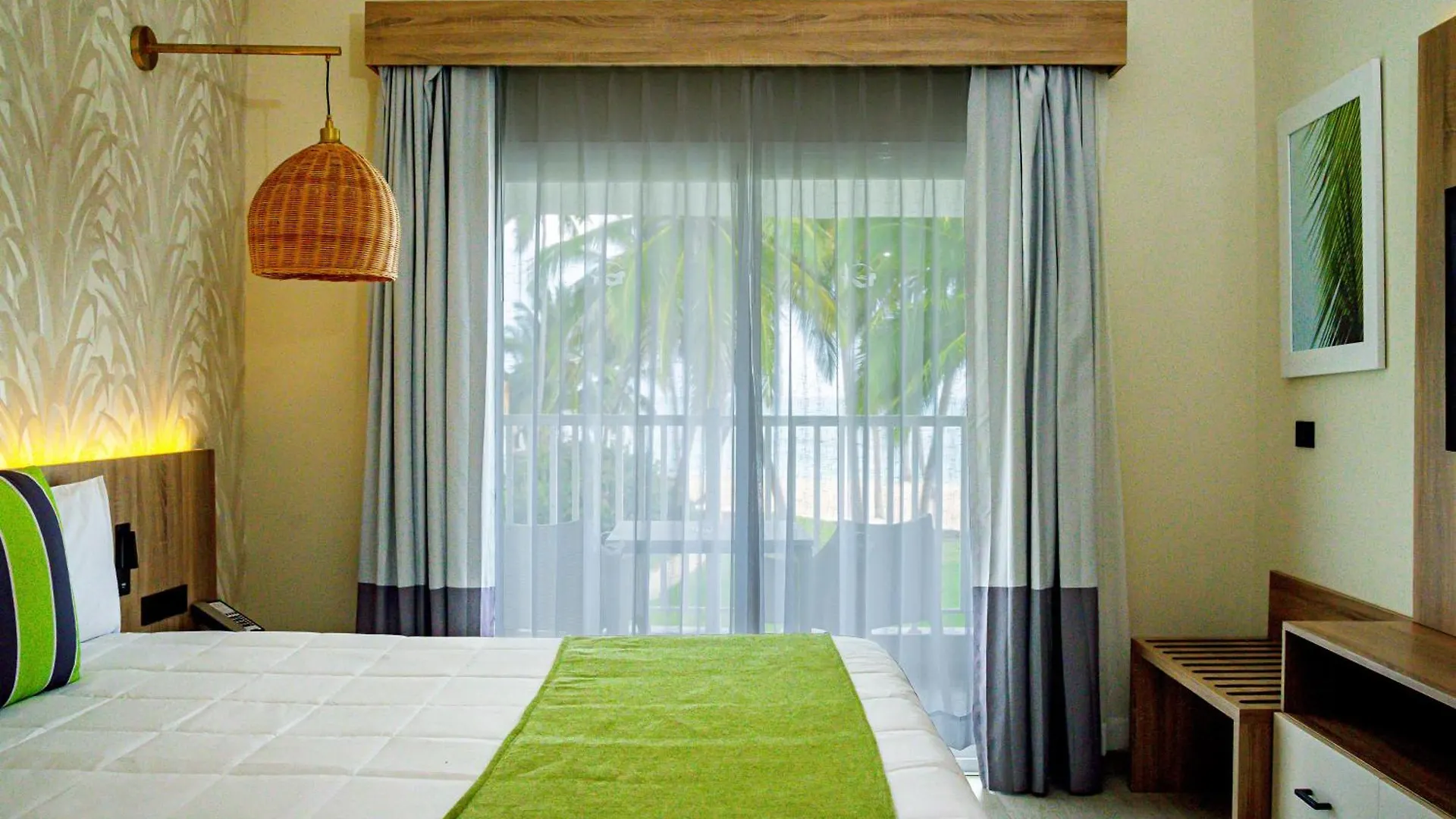 Grand Sirenis Punta Cana Resort & Aquagames 5*, Uvero Alto Dominikánská republika