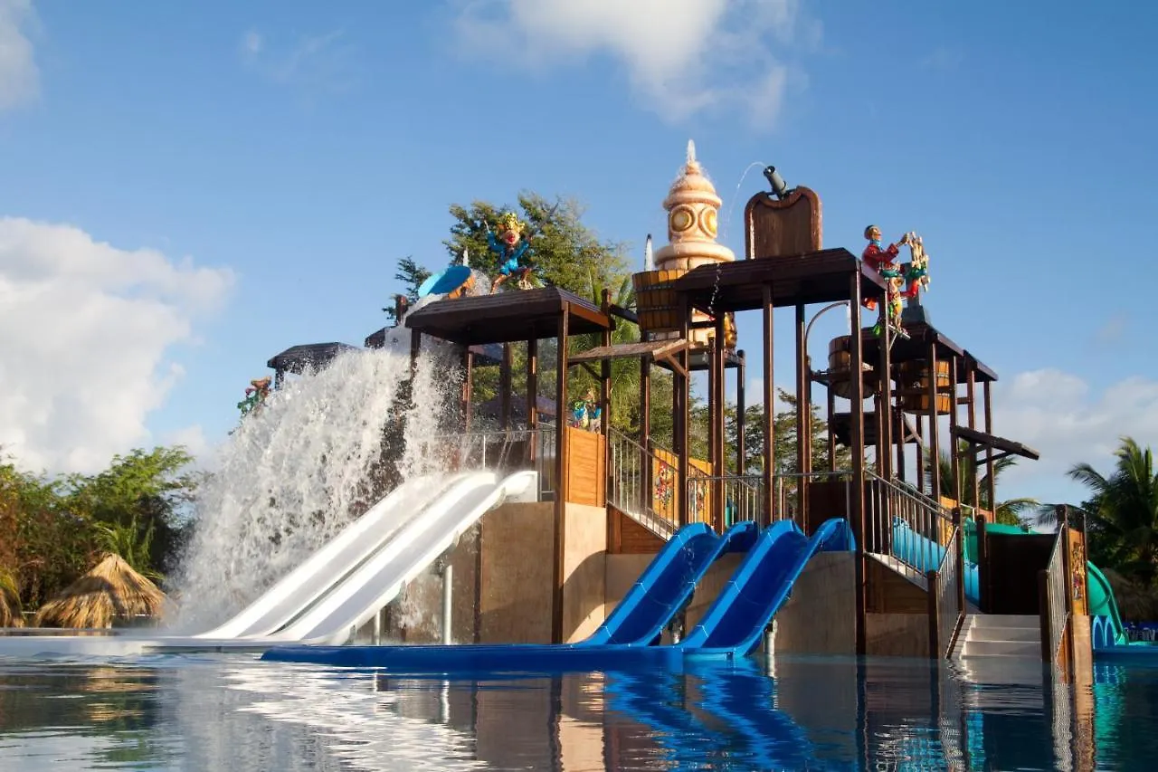 Grand Sirenis Punta Cana Resort & Aquagames 5*, Uvero Alto Dominikánská republika