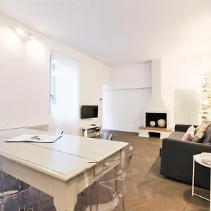  Apartment Prestige Boutique Homes - Il Nido Dei Navigli Italy