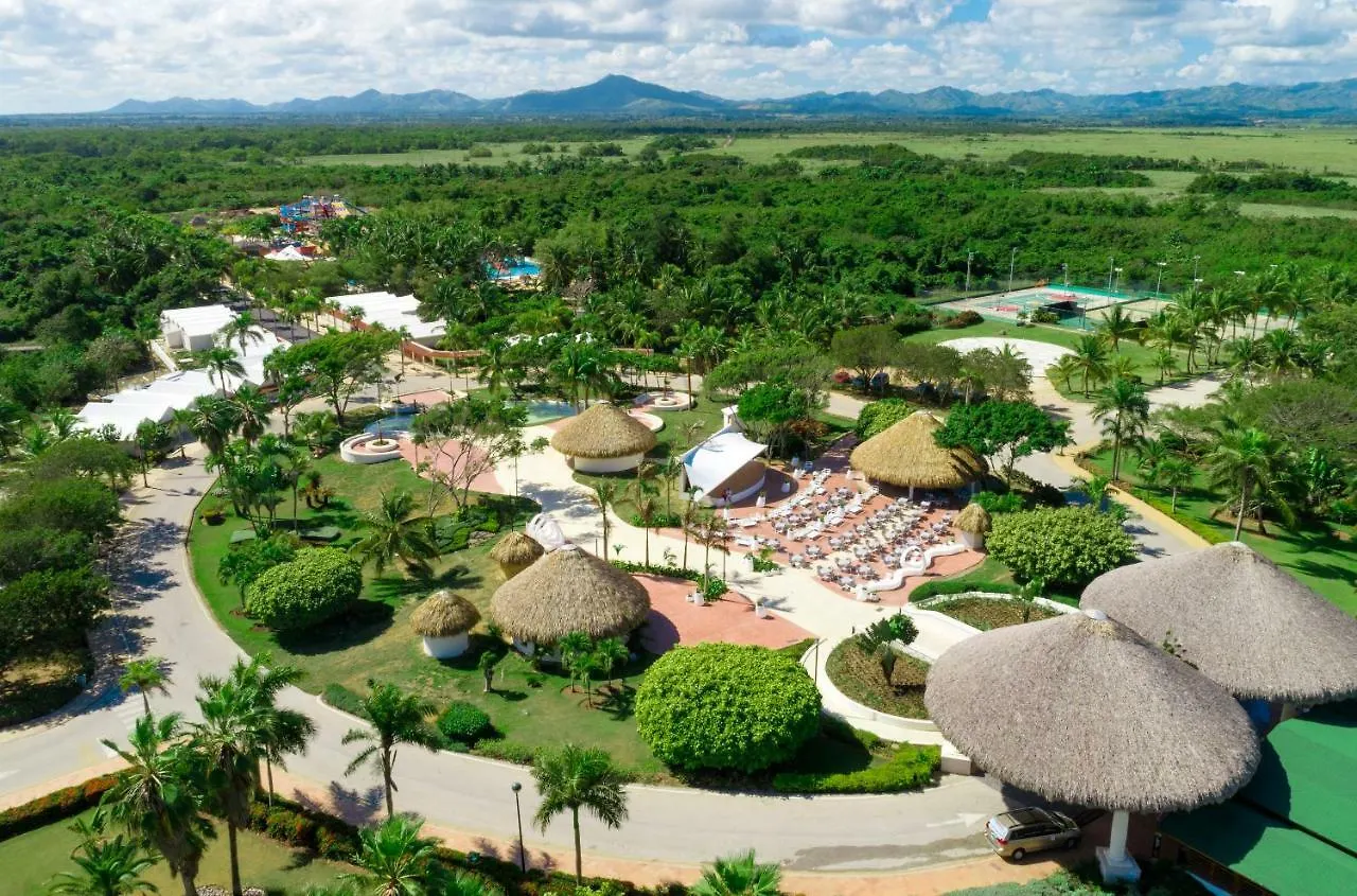 Grand Sirenis Punta Cana Resort & Aquagames Uvero Alto 5*,
