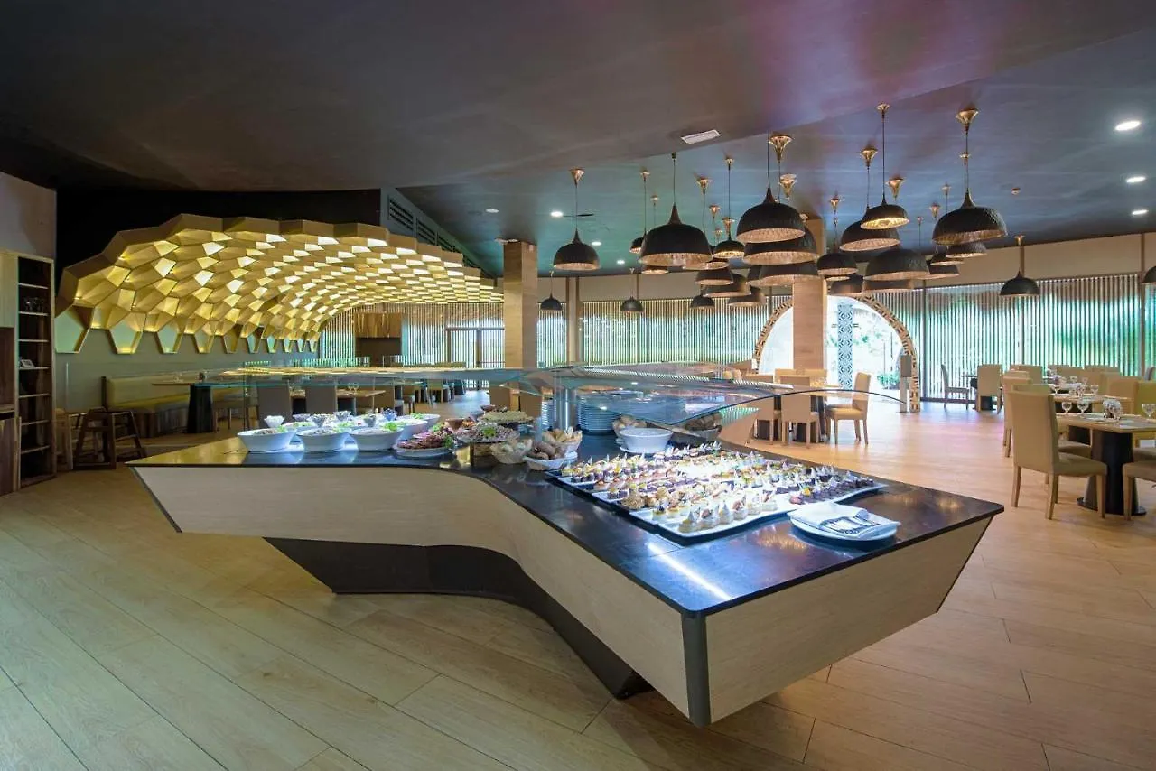 Grand Sirenis Punta Cana Resort & Aquagames Uvero Alto